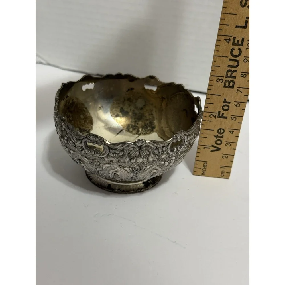 VTG Raimond Silverplate Ornate Footed Bowl Vintage‎ Tarnished Patina Pierced Rim